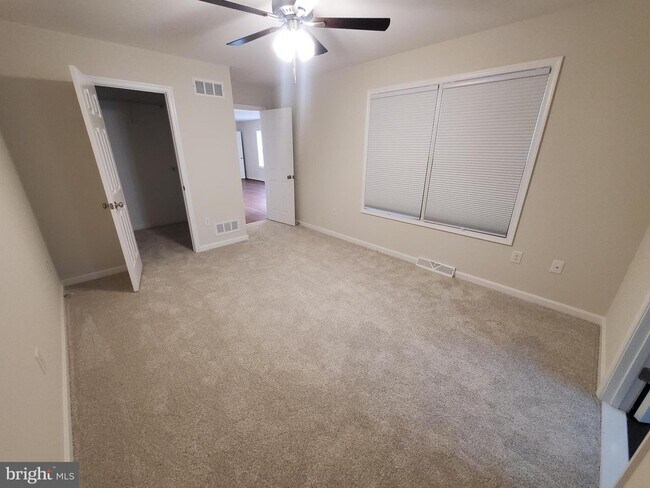 Foto del edificio - 12265 Willow Grove Rd