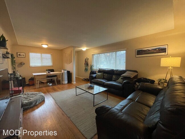 Building Photo - 2 br, 1 bath House - 3135 W. 21st Avenue