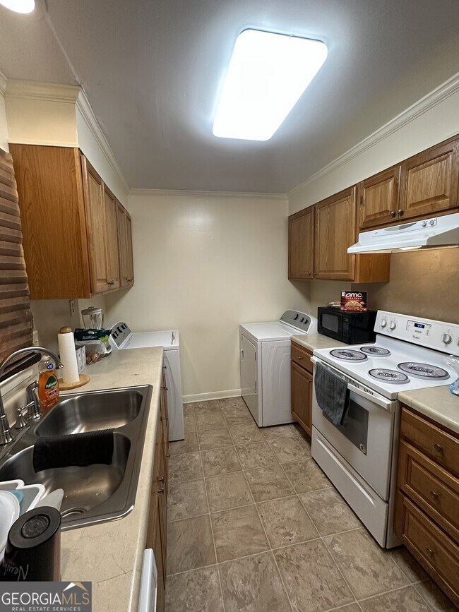 Foto del edificio - 105 Cedar Dr