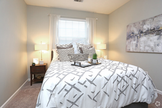 2BR, 2BA - 1,042 SF - Preakness - Bedroom - Champion Farms Apartments