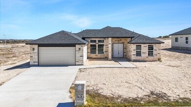 Building Photo - 523 Canyon Creek Dr