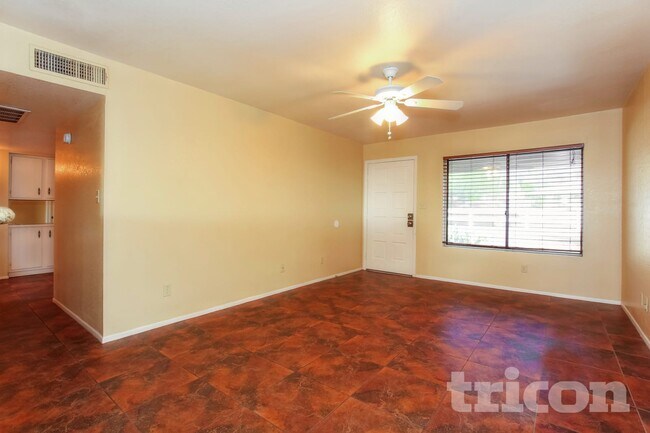 Foto del edificio - 9426 N 16th St