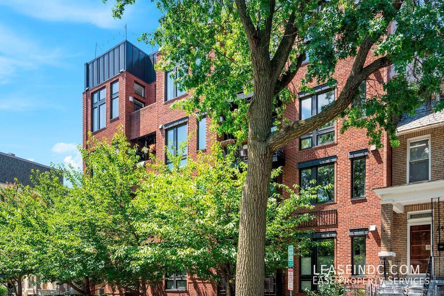 Foto principal - 245 15th St SE