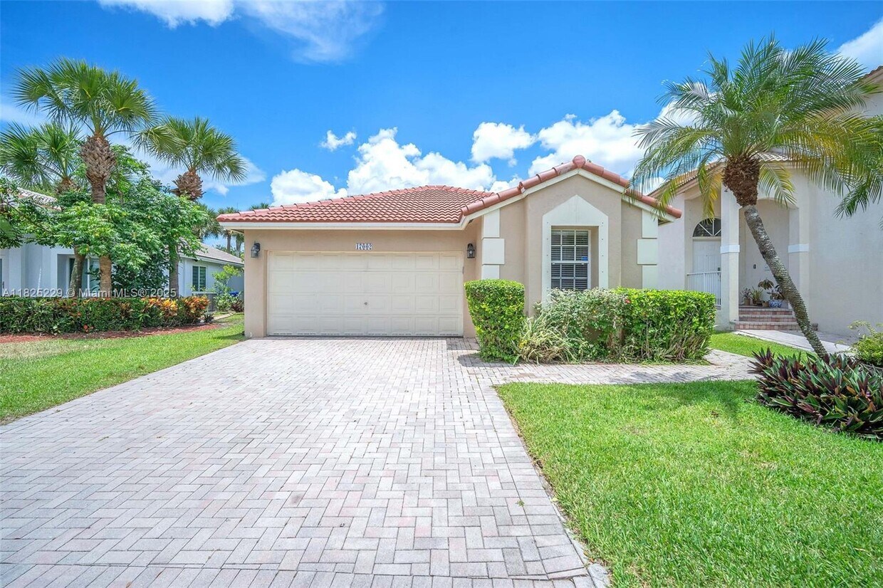 Photo - 17002 NW 10th St (Pembroke Pines, FL)