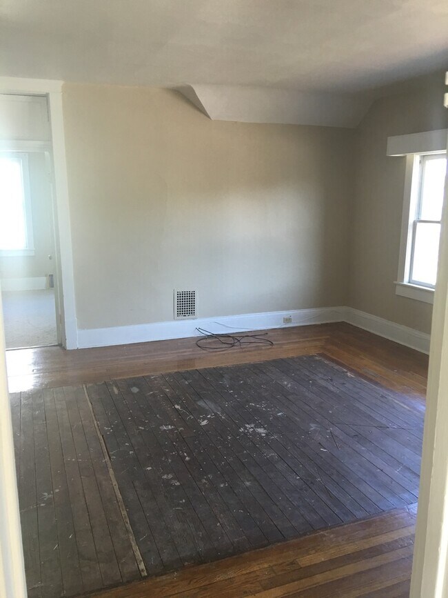 Foto del edificio - 3 W Laurel Ave