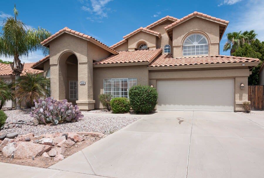 Foto principal - 628 W Silver Creek Rd
