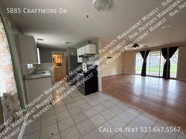 Foto del edificio - 5885 Craftmore Dr