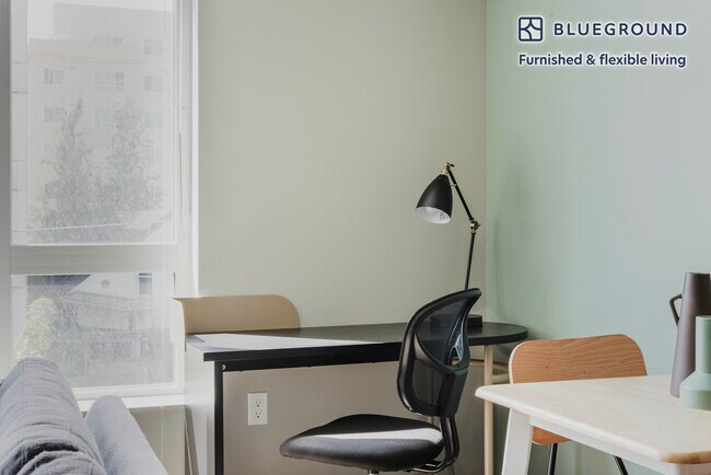 Foto del edificio - 104 12th Ave