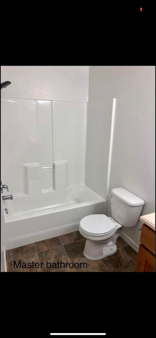 Building Photo - 3 Bed 2.5 Bath Townhome in Vernal!!