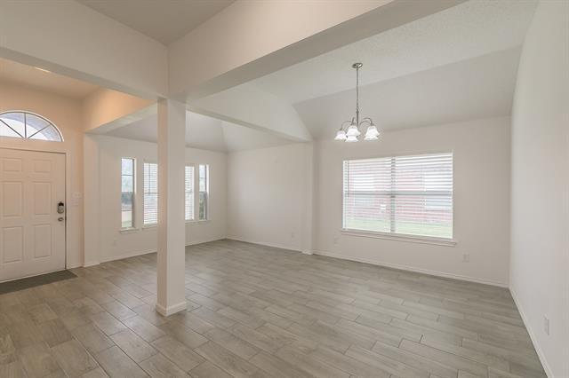 Foto del edificio - 7404 Rochester Ln