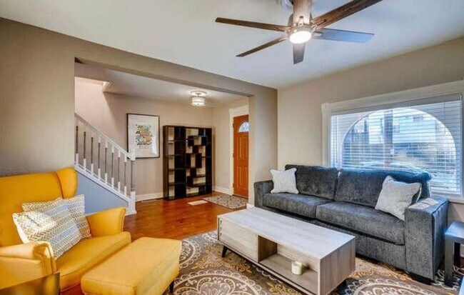Foto del edificio - 2443 Clay St