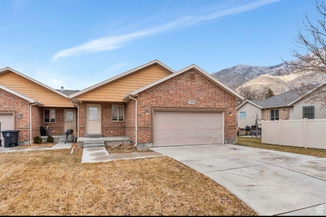 Building Photo - 1145 E 200 S
