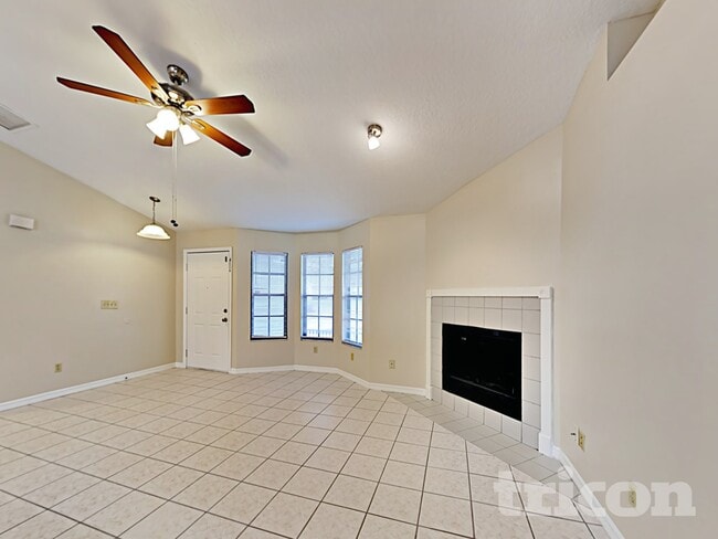 Foto del edificio - 2543 Hendricks Terrace