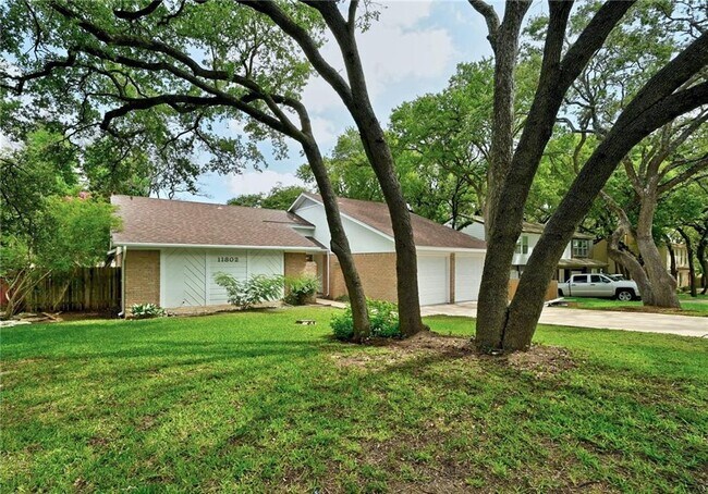 Building Photo - 11802 Knollpark Dr