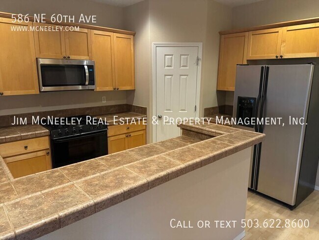 Building Photo - 586 NE 60th Ave