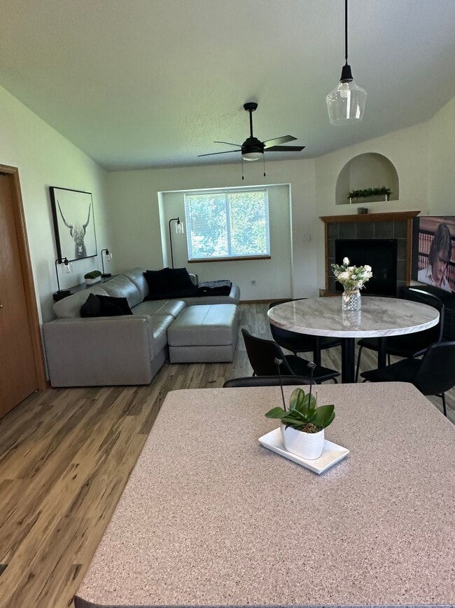 Upstairs Living Room - W6040 Bucklin Rd