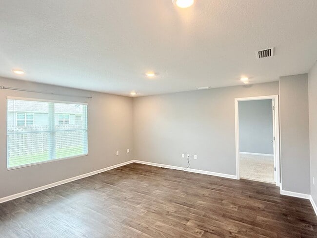 Building Photo - Great home in new subdivision