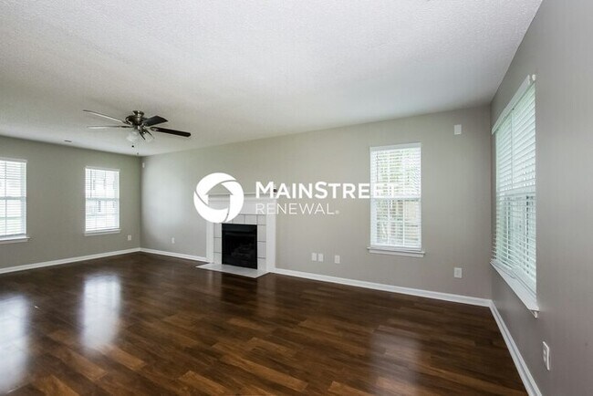 Foto del edificio - 3 Bedroom Pet-Friendly Home in Charlotte, ...