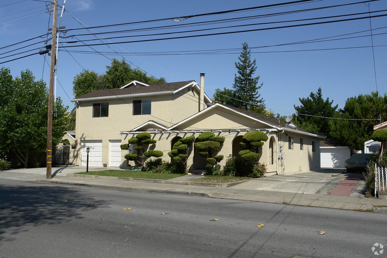 Foto principal - 1110 Redwood Ave