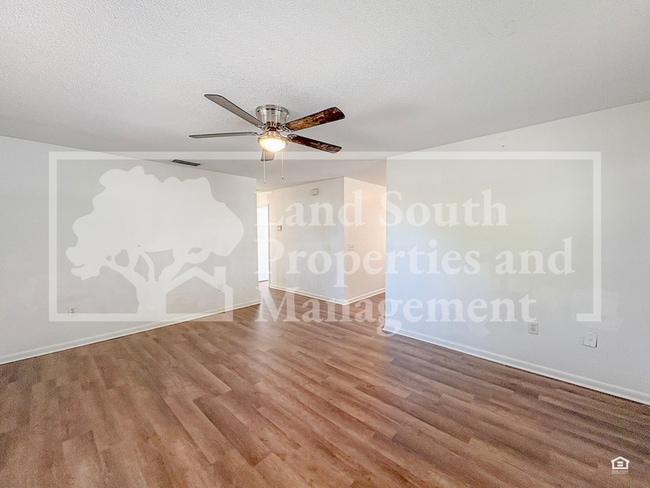 Foto del edificio - 1132 W Walnut St