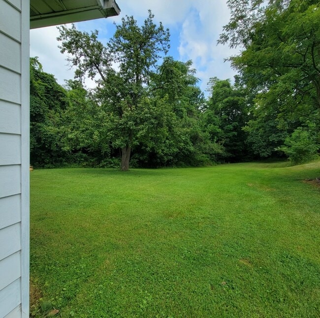 Building Photo - 3740 E Darlington Rd