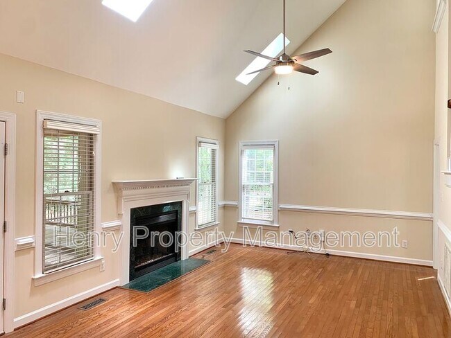 Building Photo - 212 Lewey Brook Dr