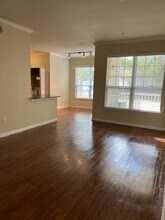 Building Photo - Luxe at Katy