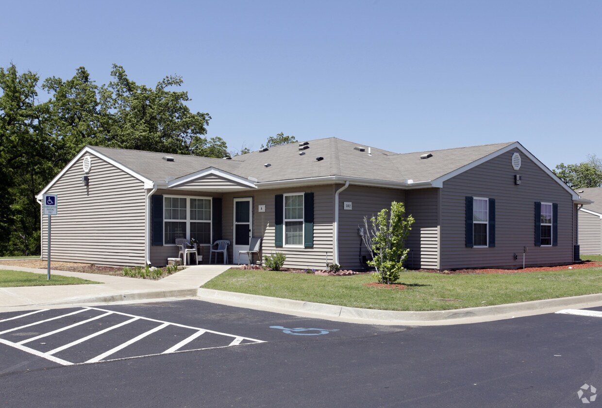 GILCREASE HILL ESTATES 1143 N 24th West Ave Tulsa, OK