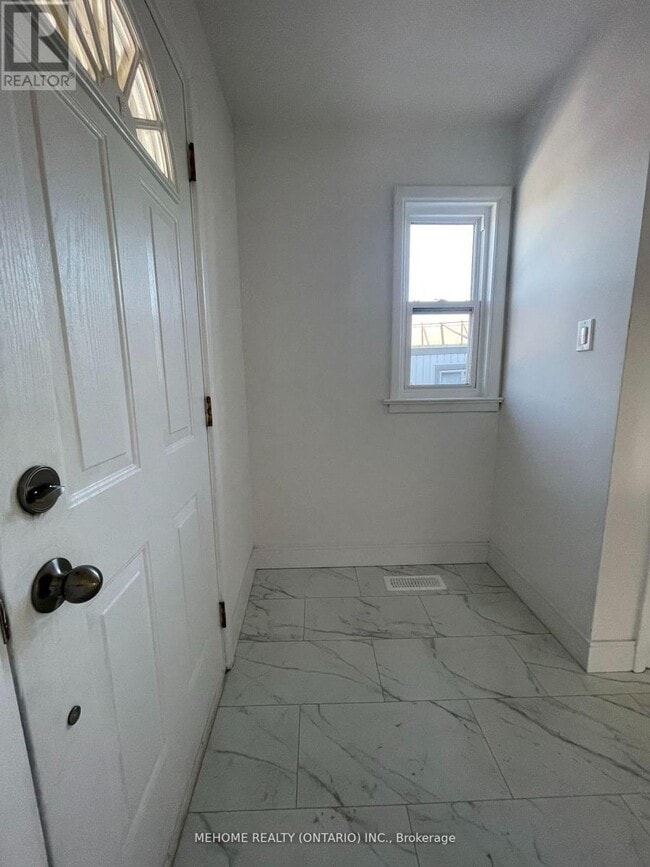 Building Photo - 83 Cornwallis Dr