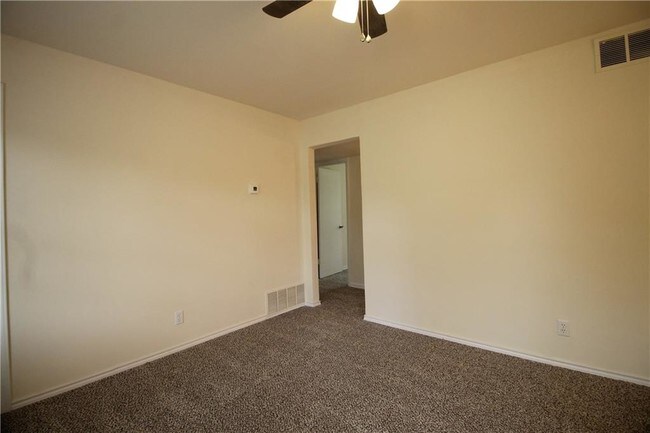 Foto del edificio - 2514 Wicker Ave