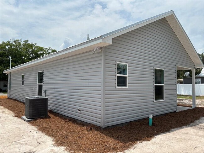 Foto del edificio - 3418 Hardee Ave