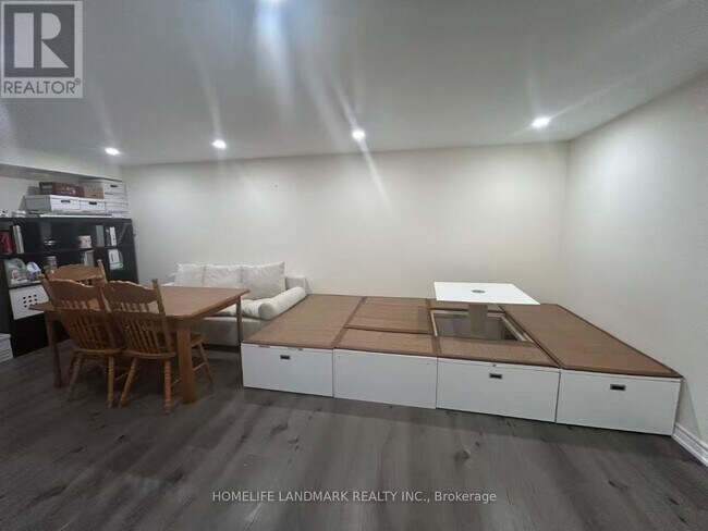 Photo du bâtiment - 37 Allangrove Crescent