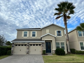 Building Photo - 4941 Maple Park St