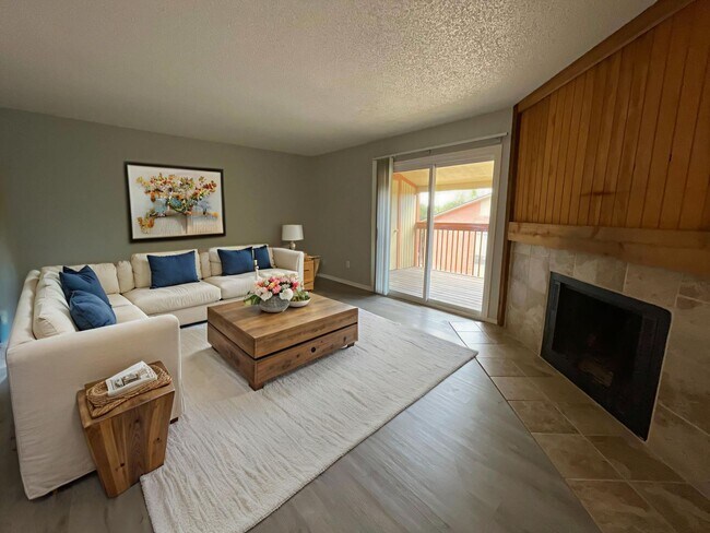 Building Photo - 4015 Stonedike Dr