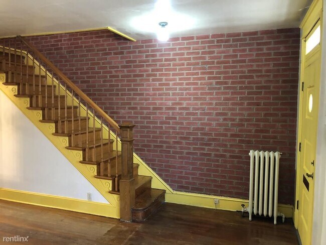 Foto del edificio - 2 br, 1 bath House - 1709 D Street Southeast