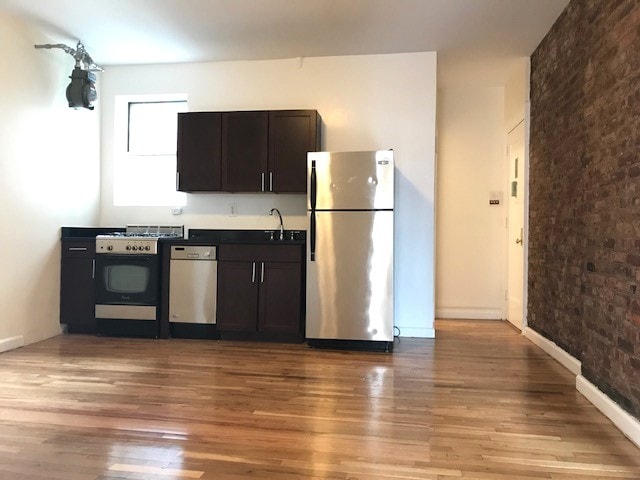 Primary Photo - 207 W 11th St