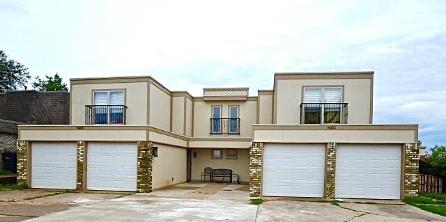 Foto principal - 6403 NW 63rd St
