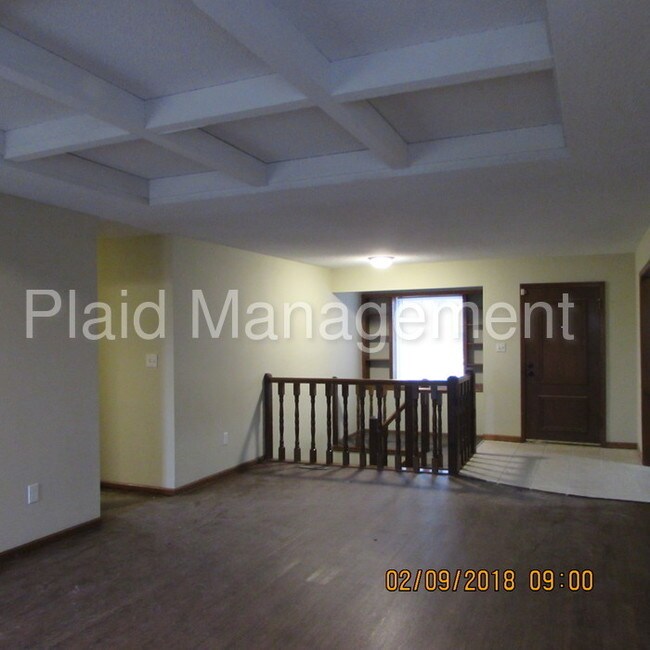 Grain Valley Rental. Large Floor Plan