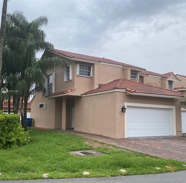 Building Photo - 8221 NW 191st Ln