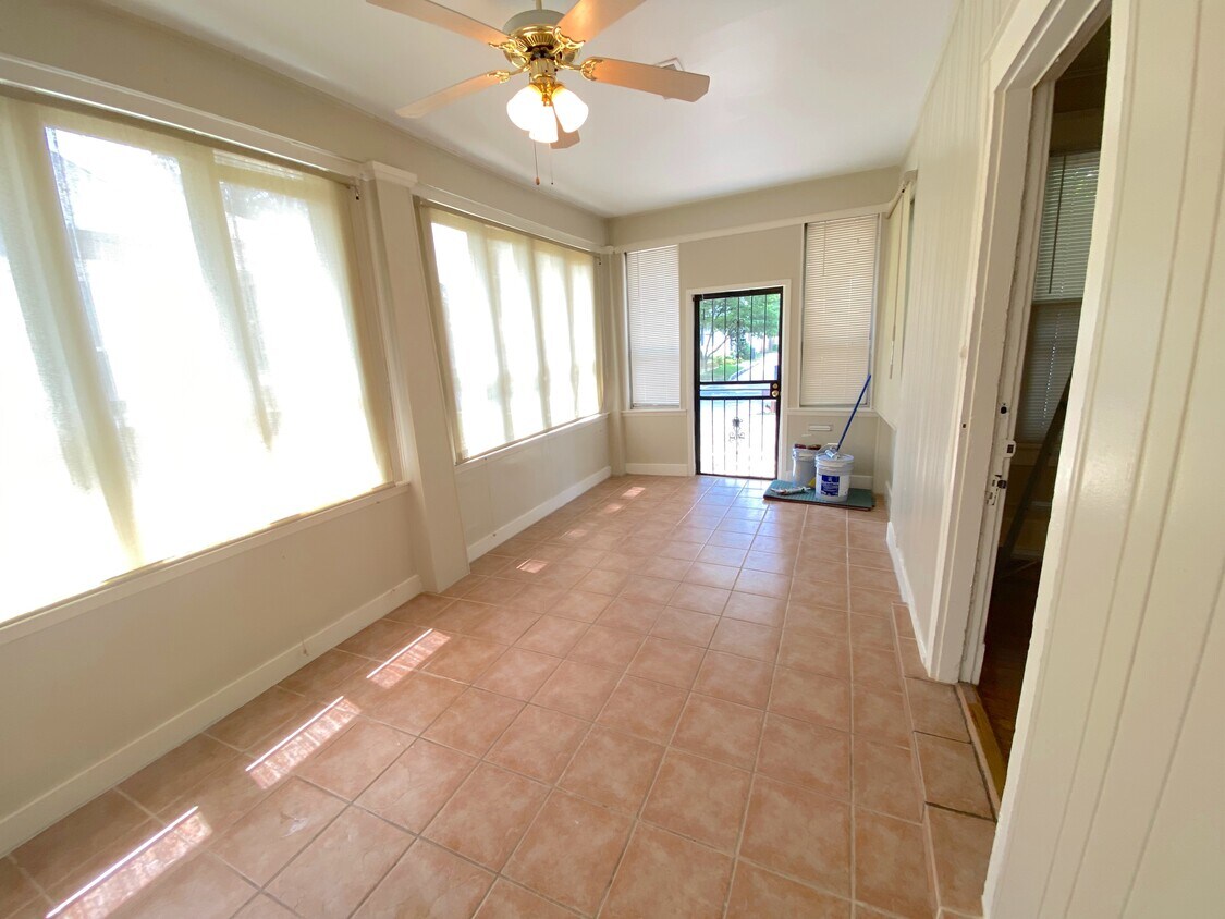 Photo - 2118 Washington Ave (Memphis, TN)