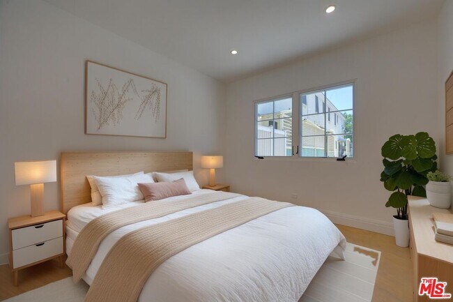 Foto del edificio - 234 S Spalding Dr