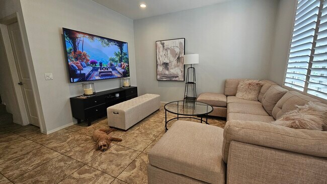 The living room - 13123 Park Pl