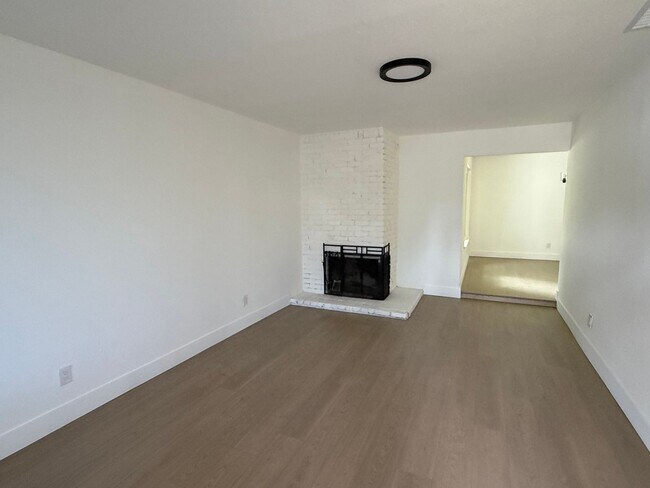 Foto del edificio - 401-403 Elizabeth Way