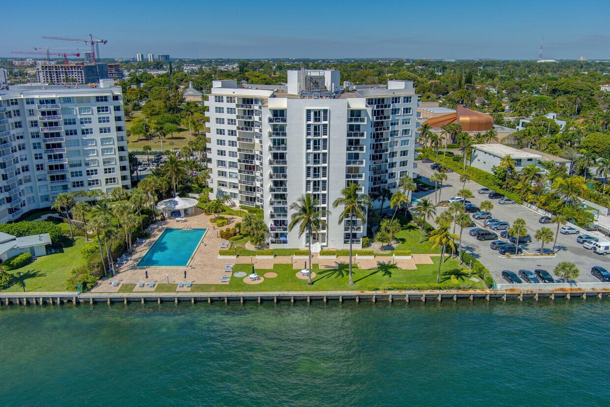 Foto principal - 2800 N Flagler Dr
