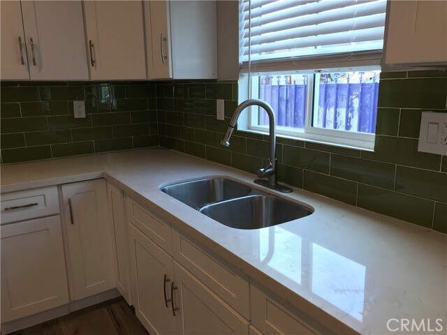 Foto del edificio - 220 E 61st St