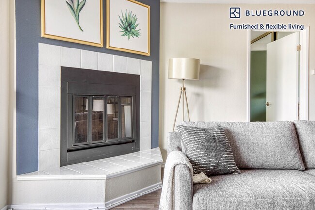 Foto del edificio - 1626 Malcolm Ave