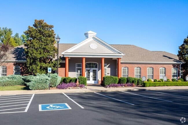 Building Photo - Cross Creek at Murfreesboro