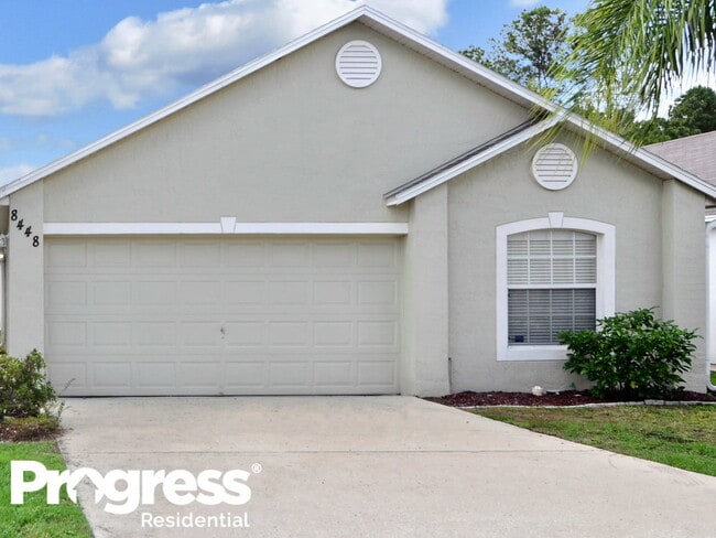 Building Photo - 8448 Oak Crossing Dr W
