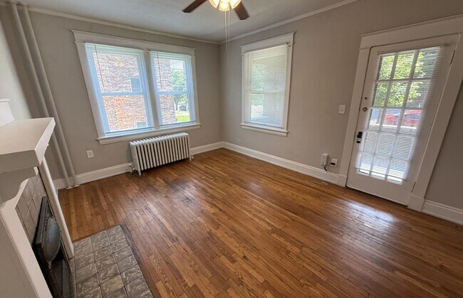 Foto del edificio - 3027 Clifton Ave