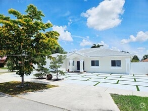 Building Photo - 8899 NW 175th St